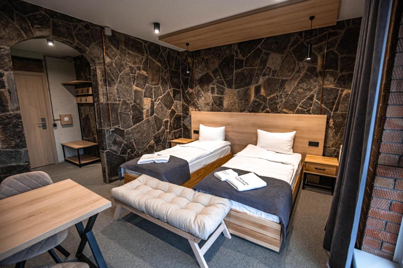 Chevalier Panorama Hostel Yablunytsya Ngoại thất bức ảnh